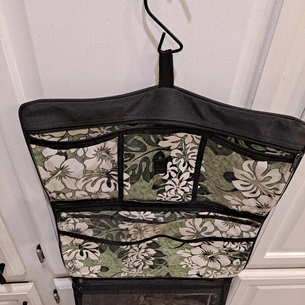 Celebrity Floral Trifold Heavy Duty Hanging Makeup Organizer with Black Trim
